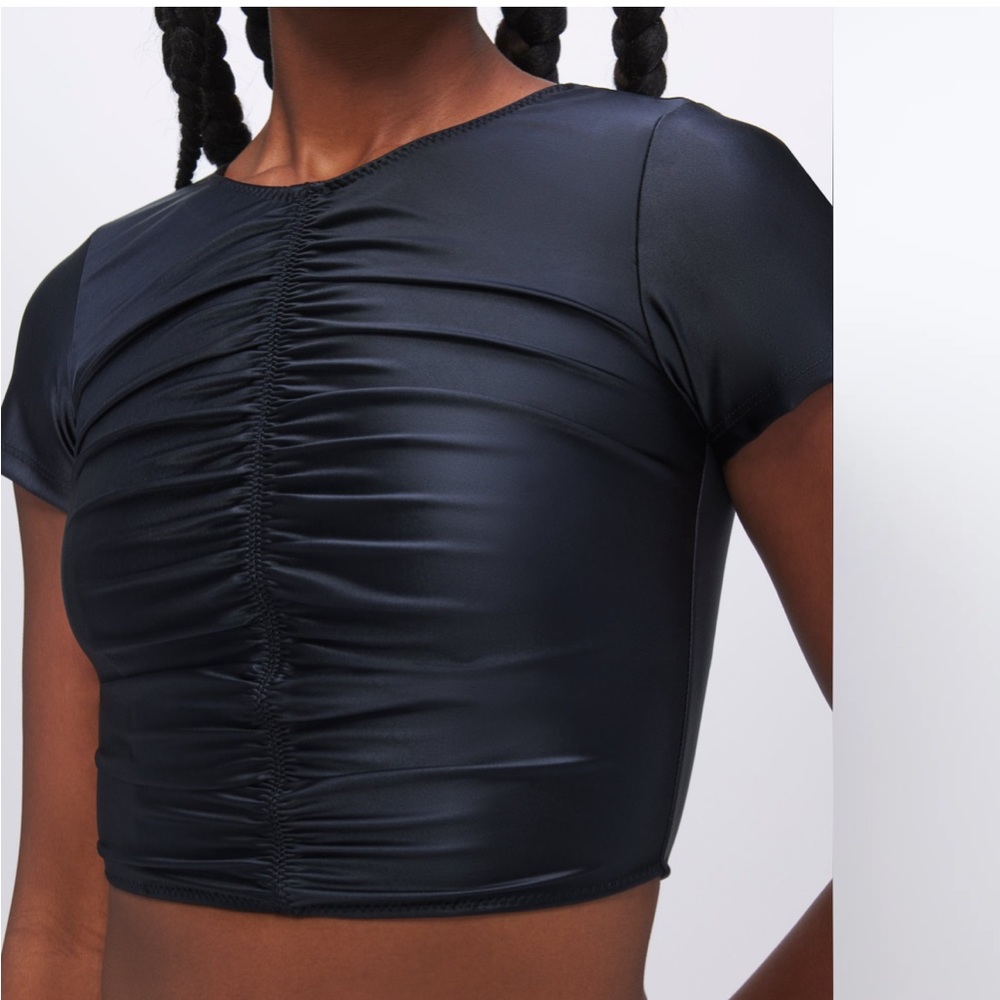 Good American ruched swim crop top. Size 2 (medium)